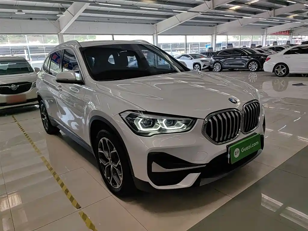BMW X1 2022 — фото 4