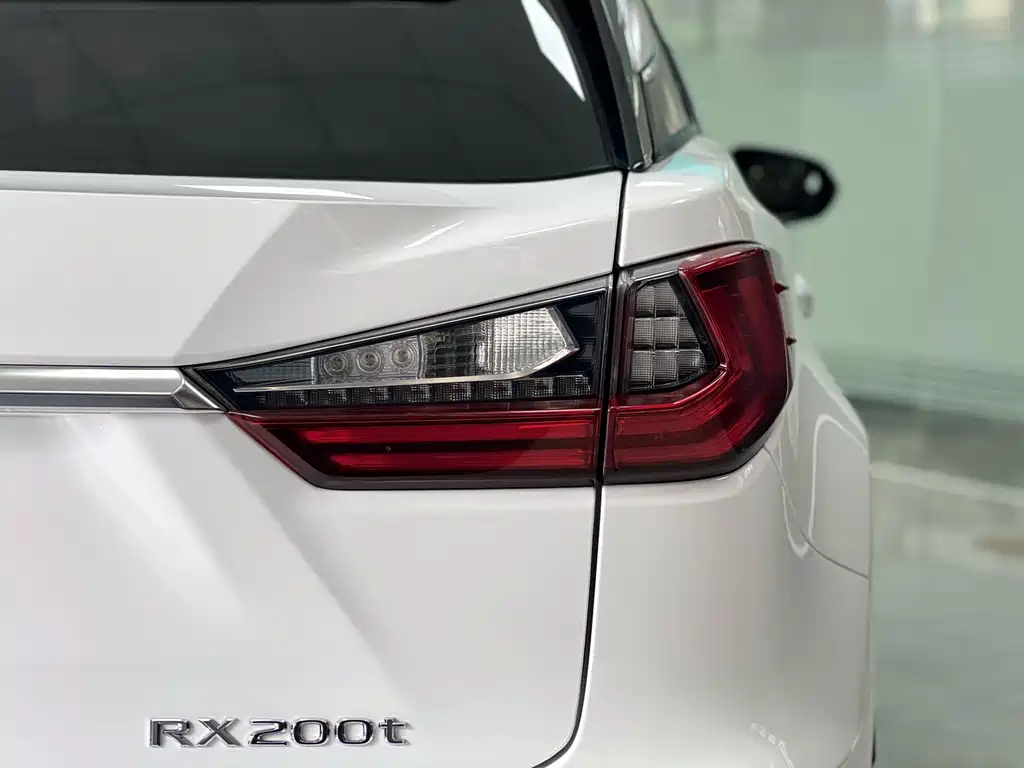 Lexus RX 2016 — фото 11