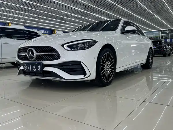 Mercedes-Benz C-Class 2024