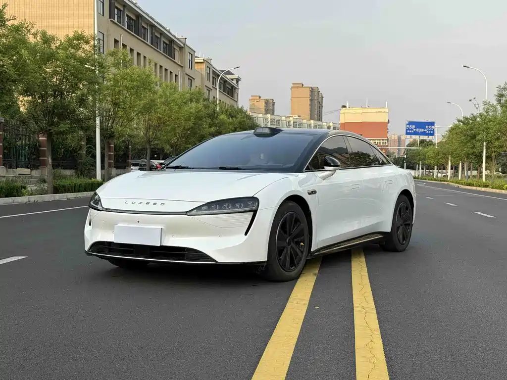 Luxeed Zhijie S7 2024