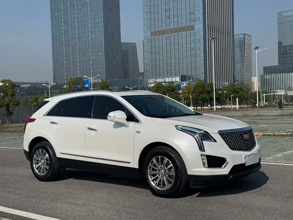 Cadillac XT5 2017 — фото 3
