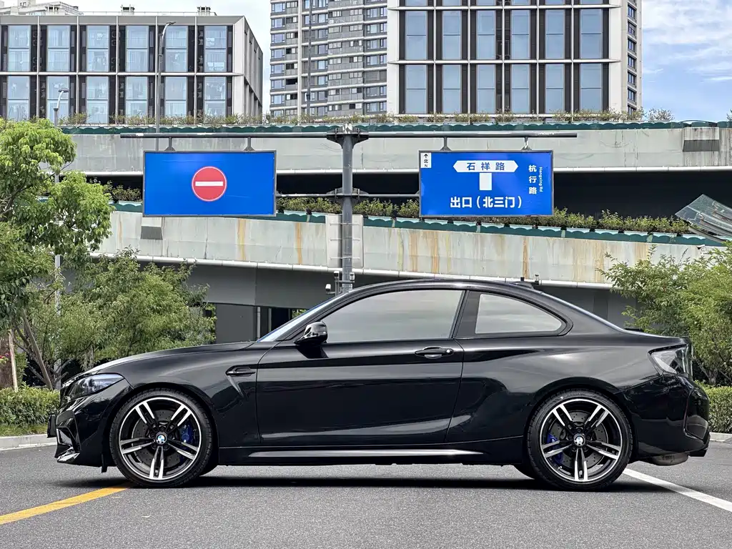 BMW M2 2019 — фото 4