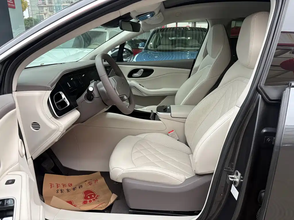 Roewe Feifan R7 2023 — фото 11