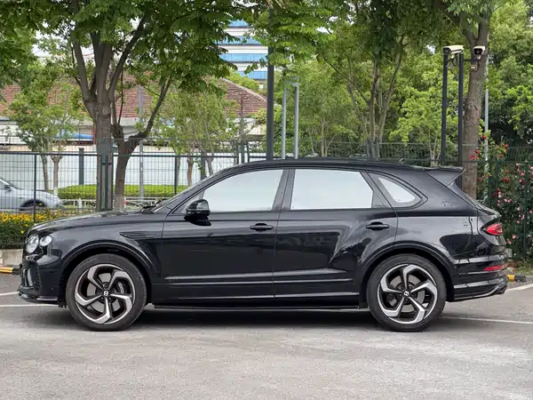 Bentley Bentayga 2023