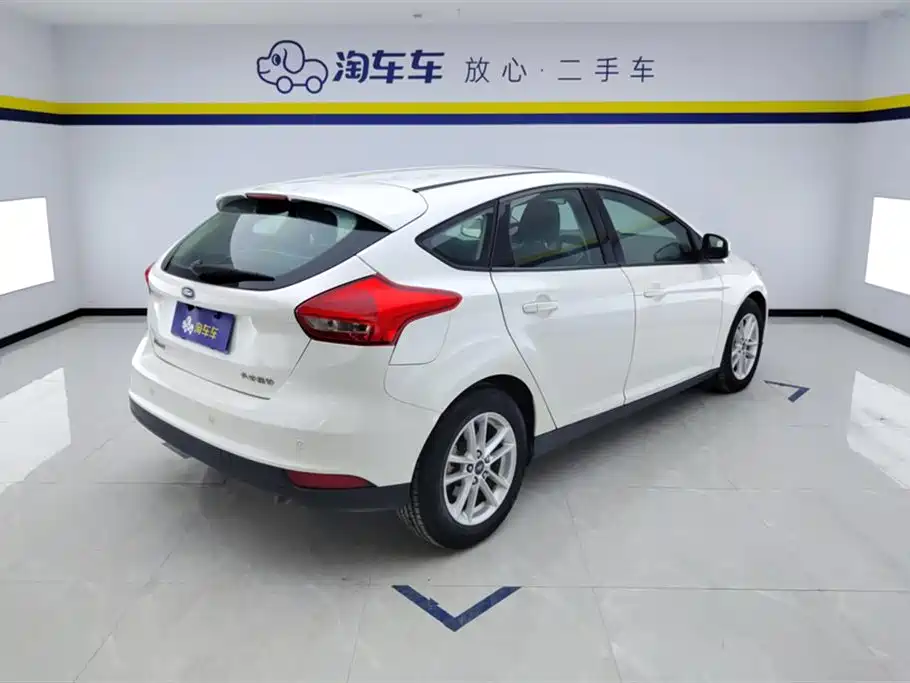 Ford Focus 2016 — фото 3