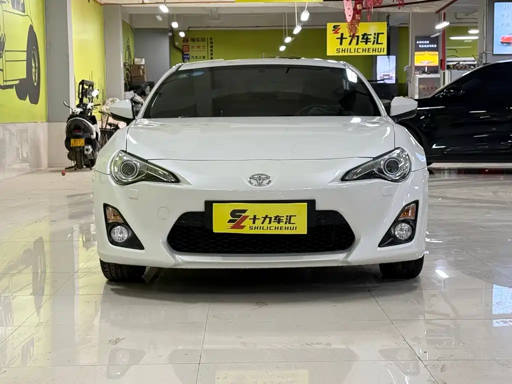 Toyota 86 2014 — фото 2