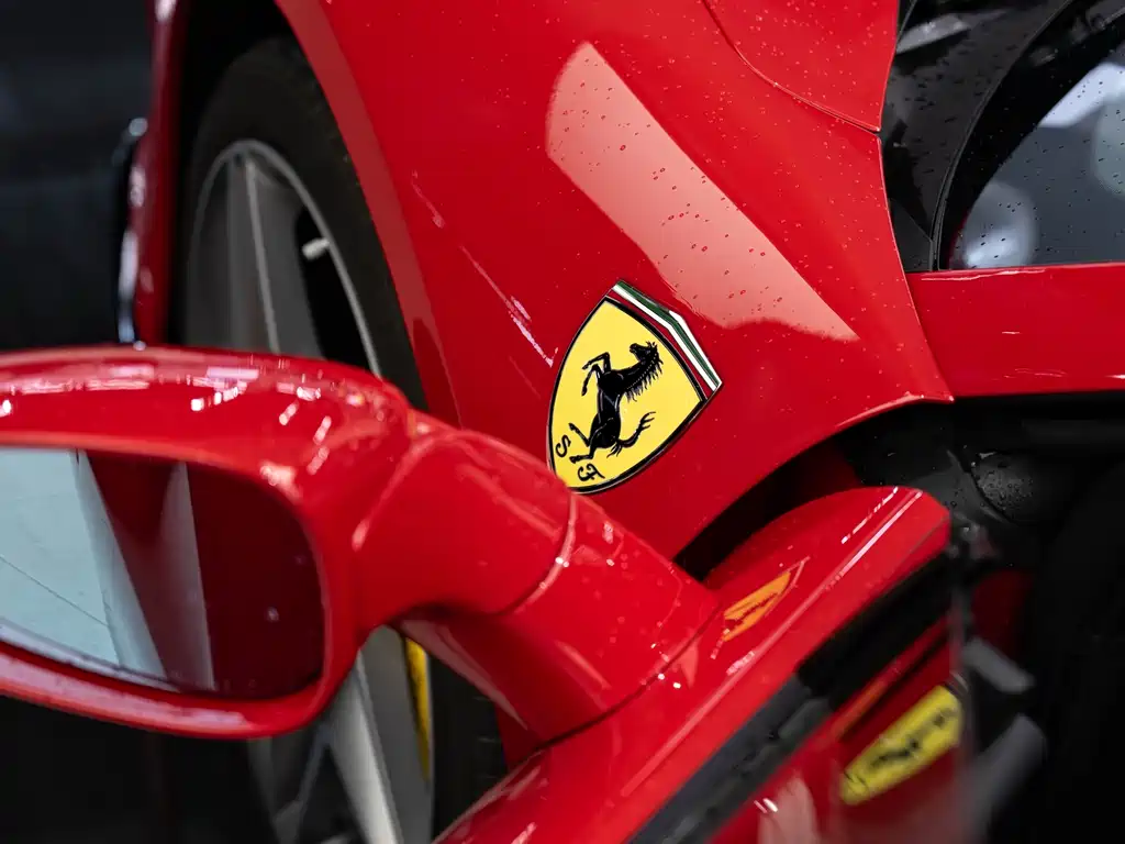 Ferrari F8 2022 — фото 14