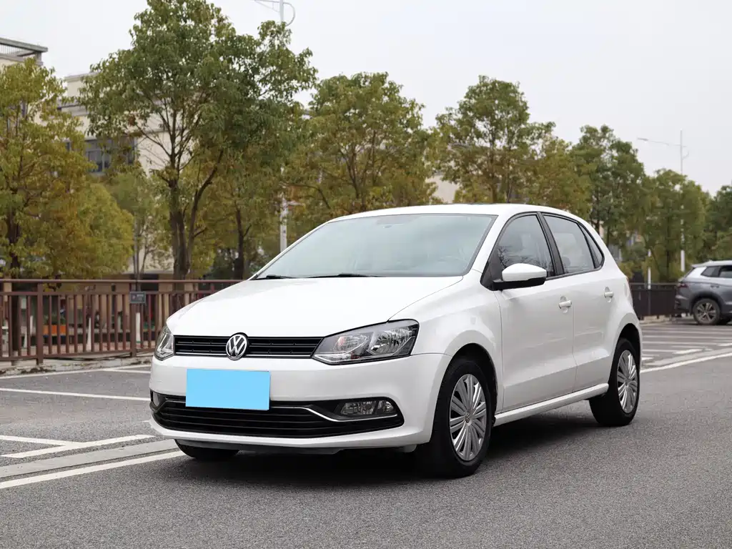 Volkswagen Polo 2017 — фото 1