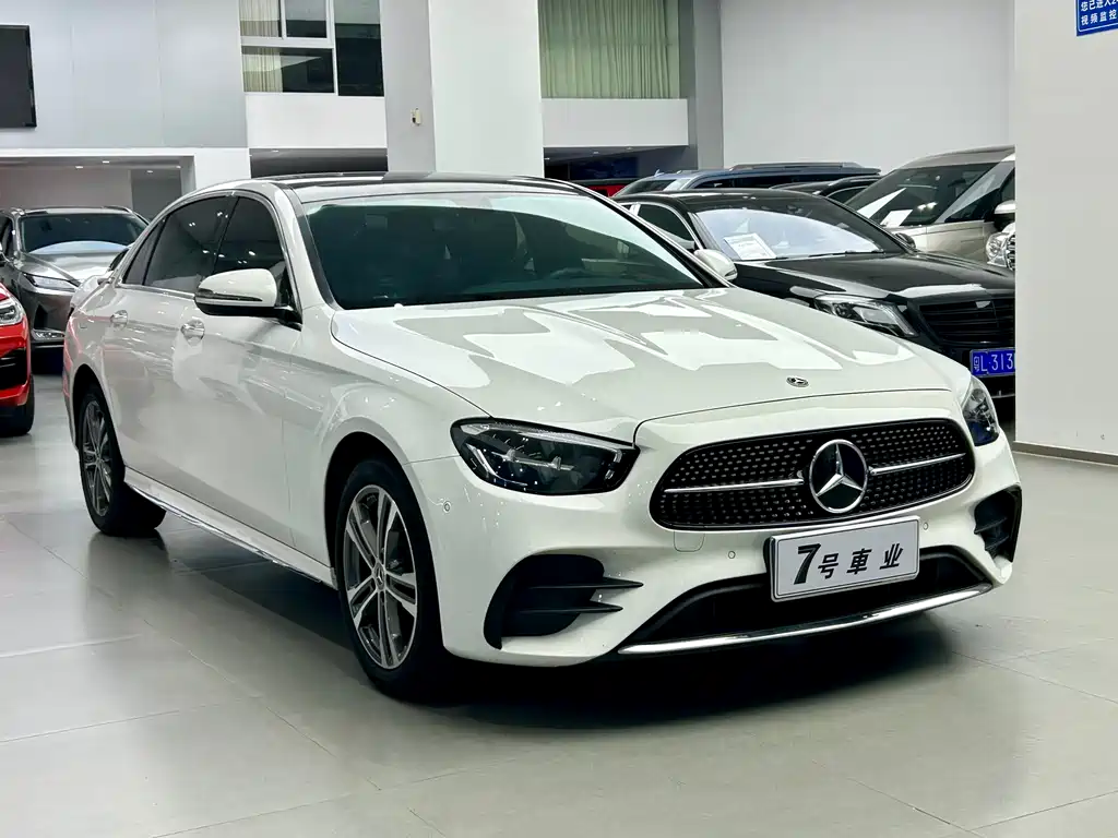 Mercedes-Benz E-Class 2022 — фото 2