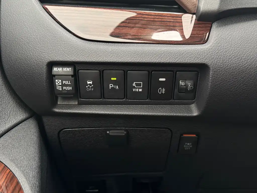 Toyota Sienna 2019 — фото 18