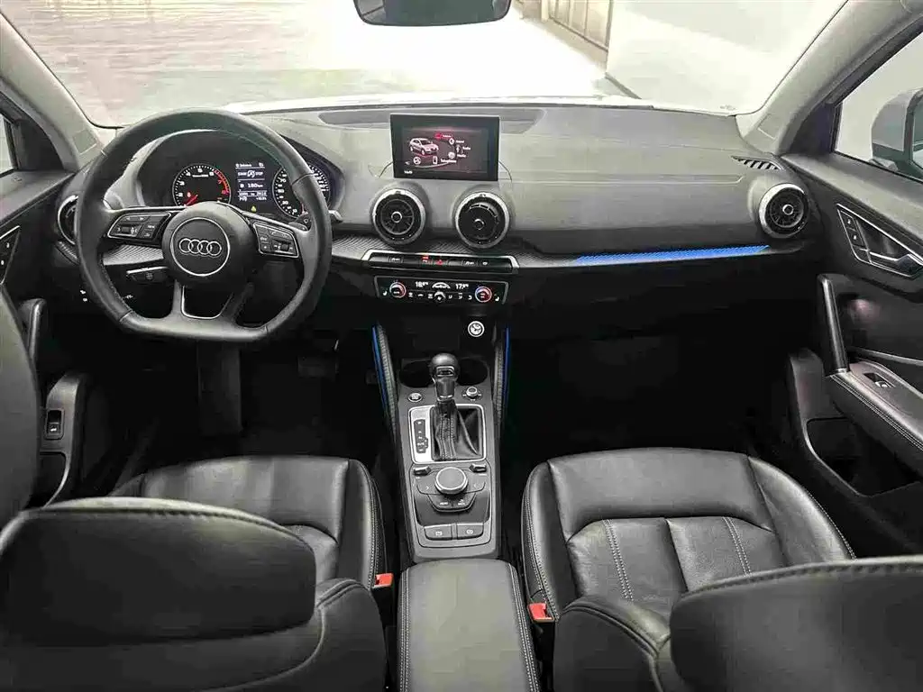 Audi Q2L 2022