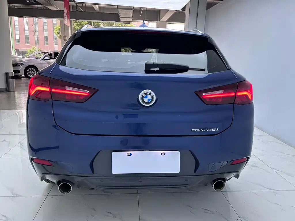 BMW X2 2022 — фото 6