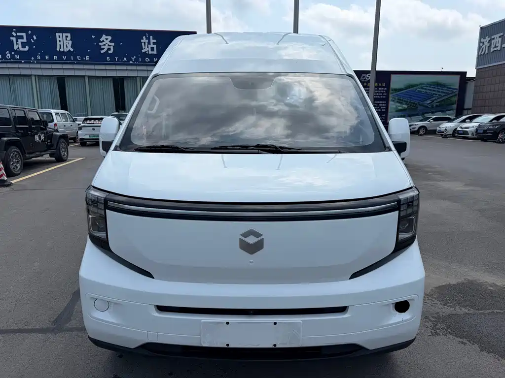 Changan V919 2025 — фото 2