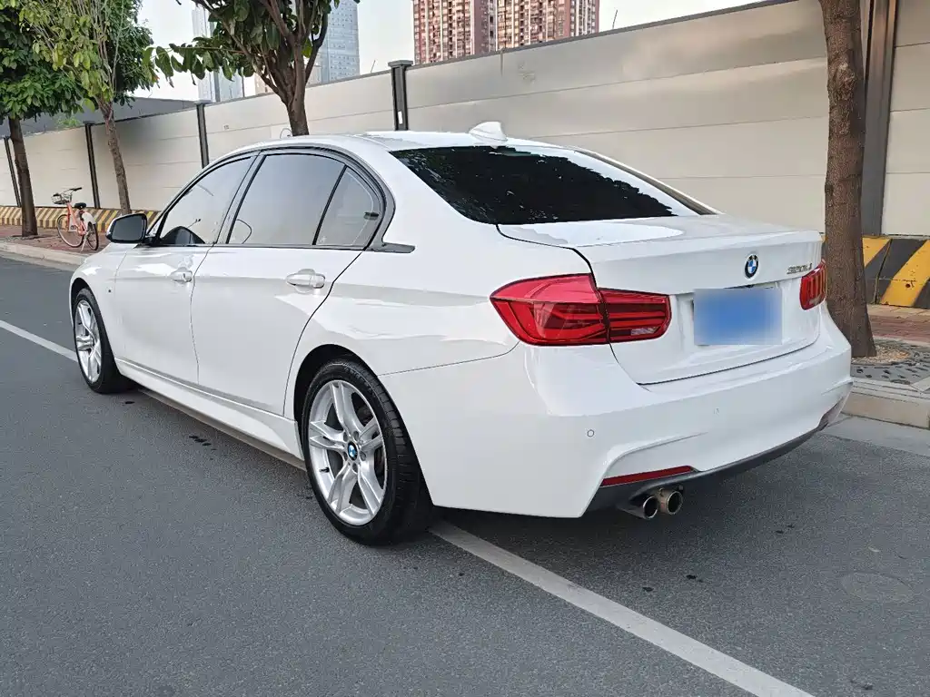BMW 3 Series 2017 — фото 9