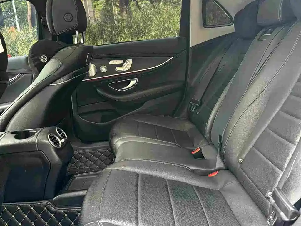 Mercedes-Benz E-Class 2020 — фото 10