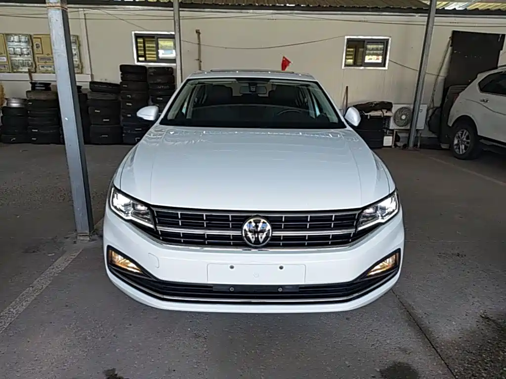 Volkswagen Bora 2021