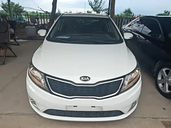 Kia K2 2015
