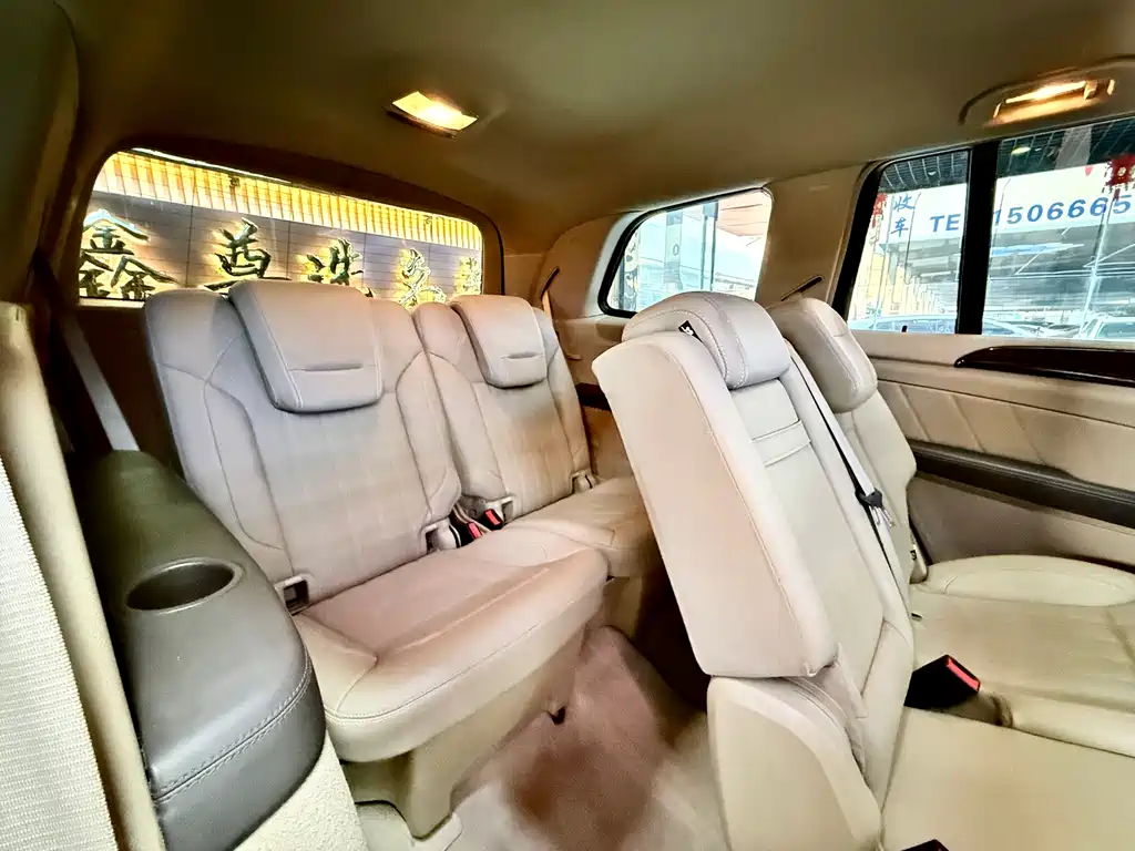 Mercedes-Benz GL-Class 2016 — фото 12