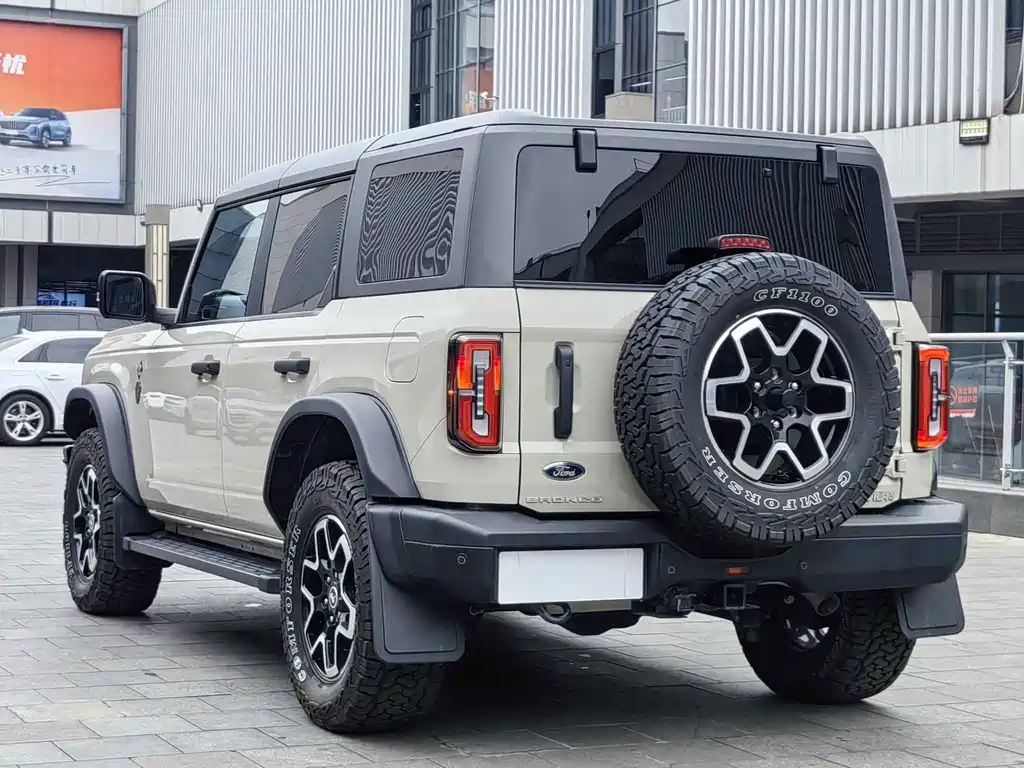Ford Bronco 2024 — фото 12