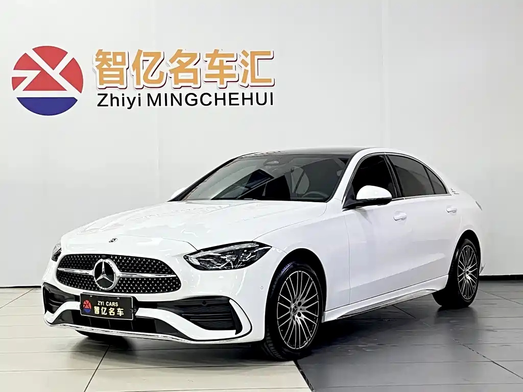 Mercedes-Benz C-Class 2024 — фото 1