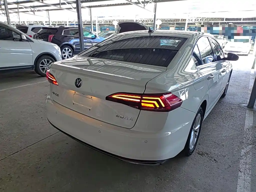 Volkswagen Bora 2021