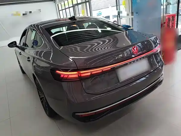 Volkswagen Passat 2024