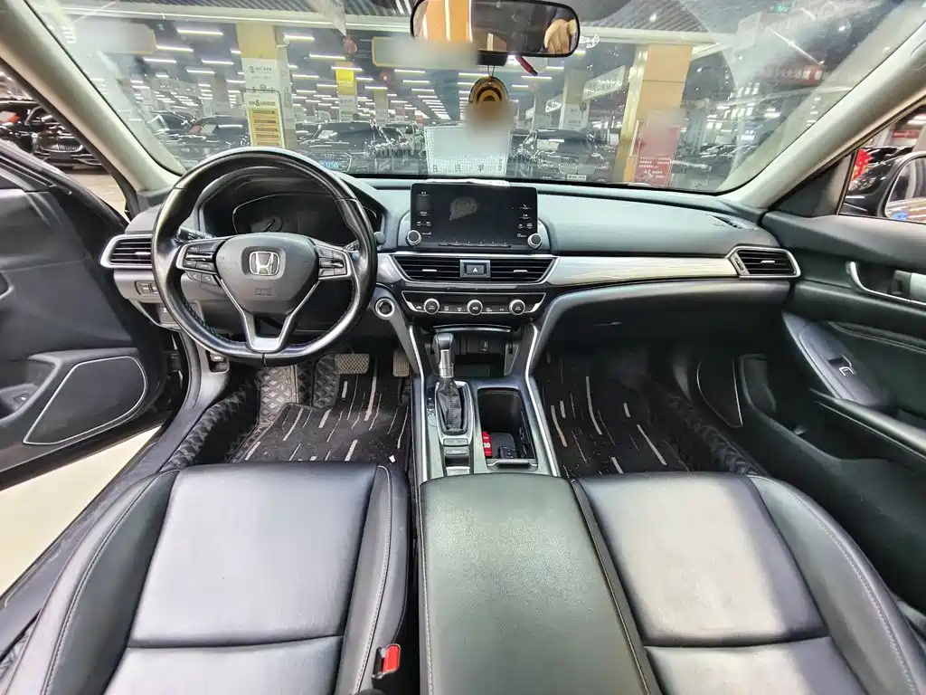 Honda Inspire 2020 — фото 15