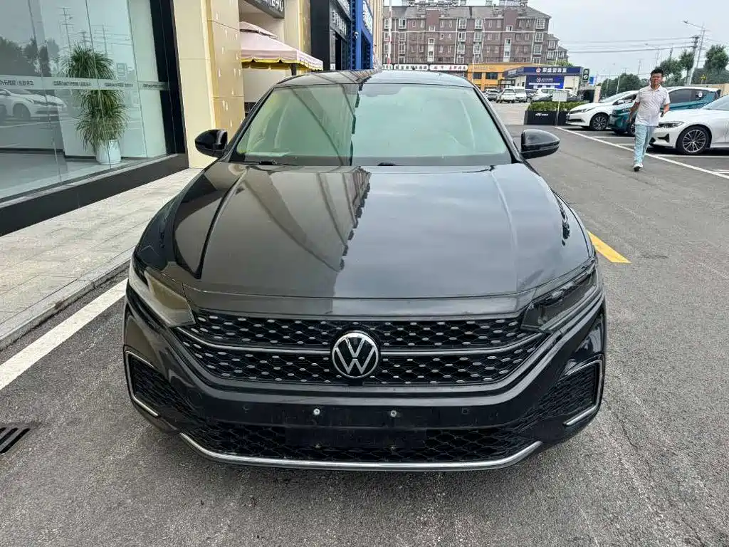 Volkswagen Passat 2022