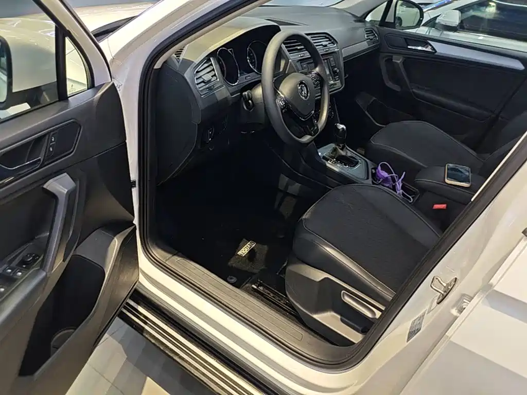 Volkswagen Tiguan L 2019 — фото 16
