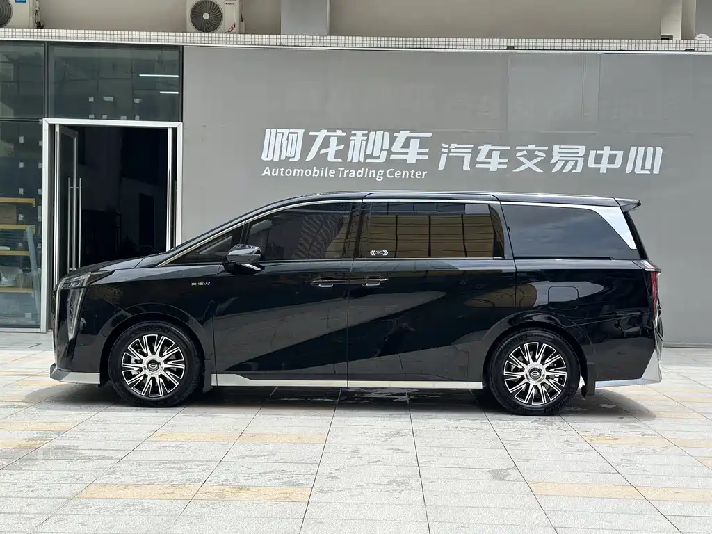 GAC Motor Trumpchi E9 2025 — фото 18