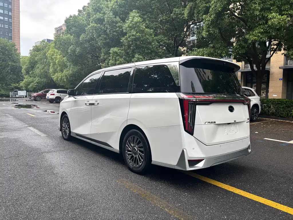 GAC Motor Trumpchi M8 2023 — фото 4