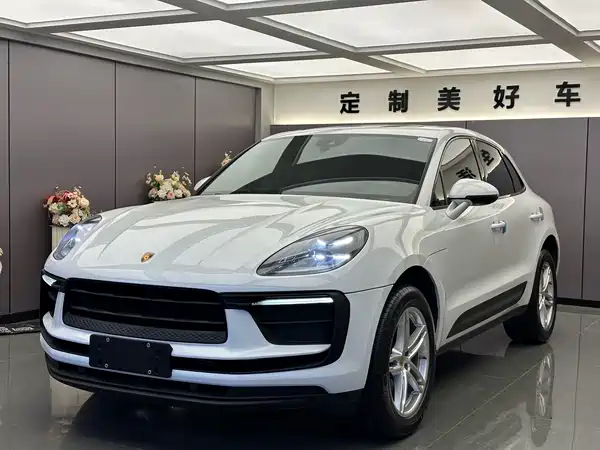 Porsche Macan 2023