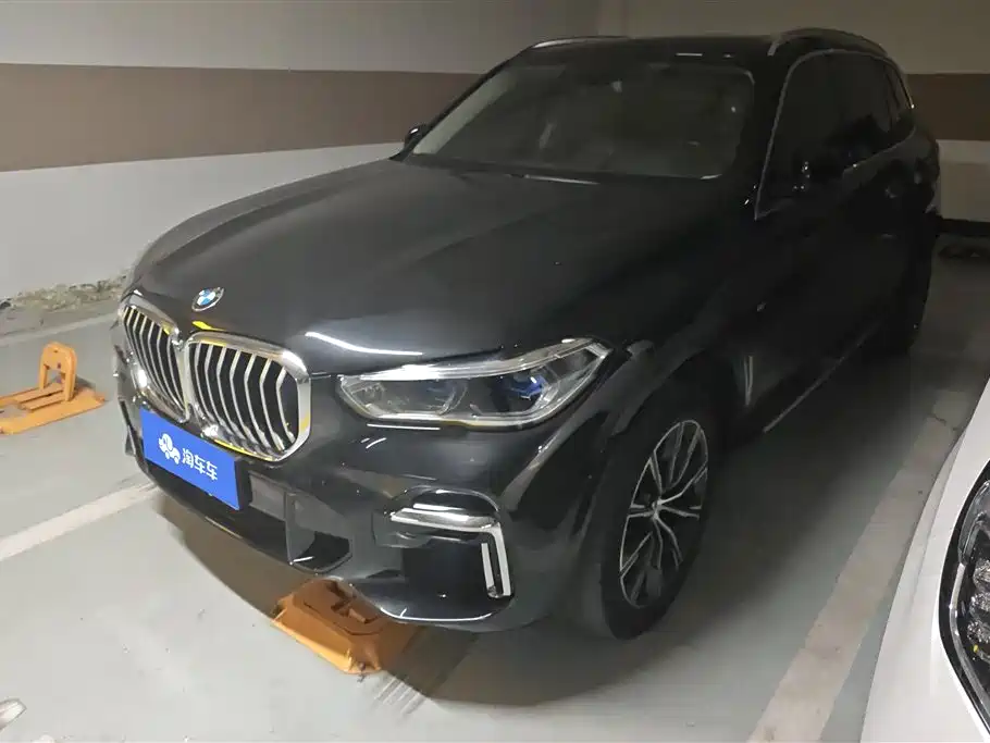 BMW X5 2022 — фото 1