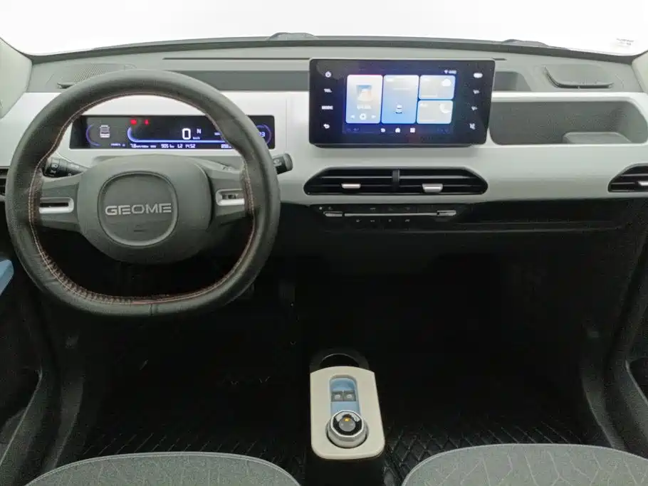 Geely Galaxy Panda 2025 — фото 12