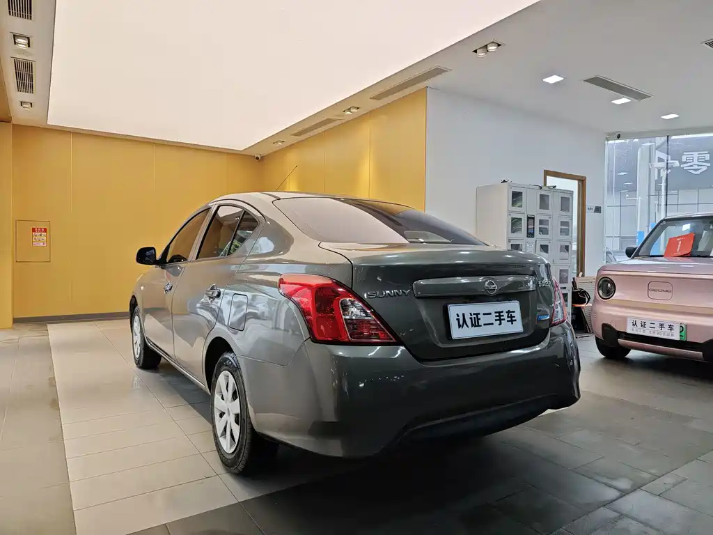 Nissan Sunny 2016 — фото 24