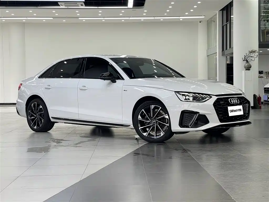 Audi A4L 2023 — фото 3