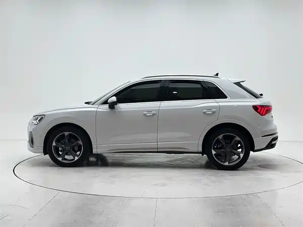 Audi Q3 2023