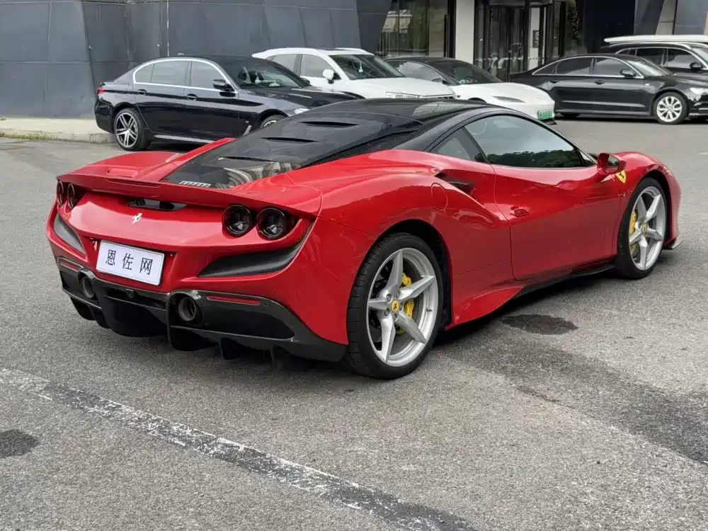 Ferrari F8 2022 — фото 19
