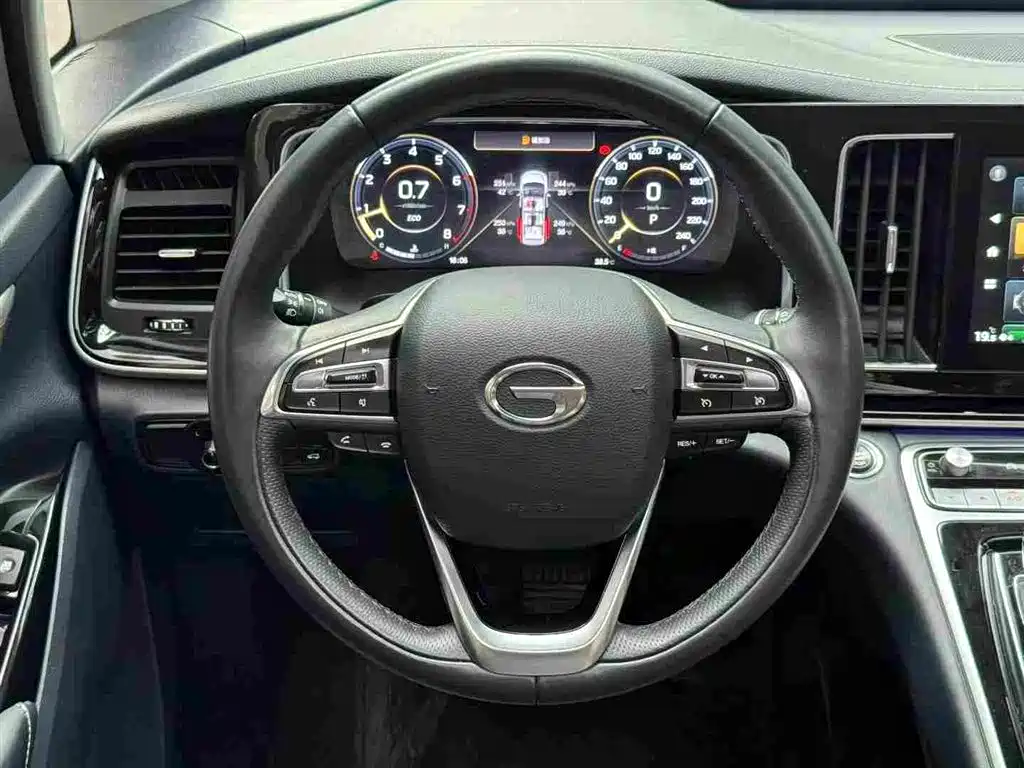 GAC Motor Trumpchi M8 2021 — фото 6