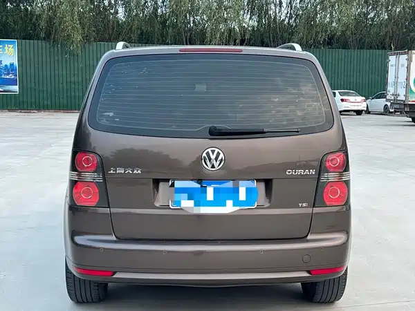 Volkswagen Touran 2012