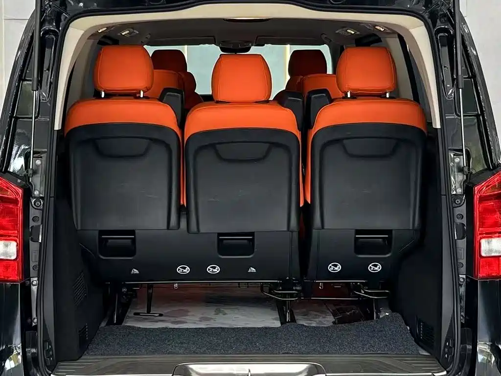 Mercedes-Benz Vito 2023 — фото 12