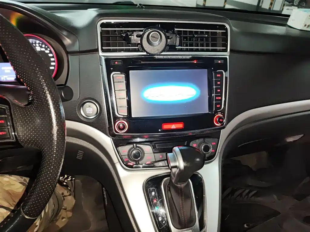 Haval H6 2015 — фото 9