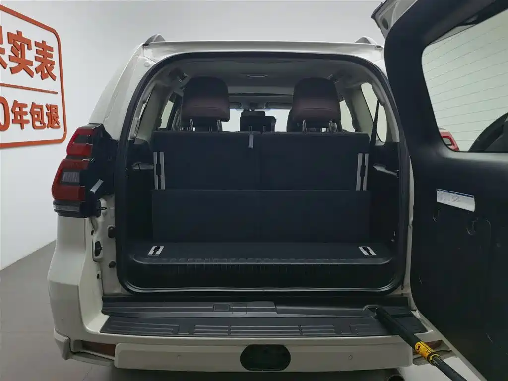 Toyota Prado 2019 — фото 16