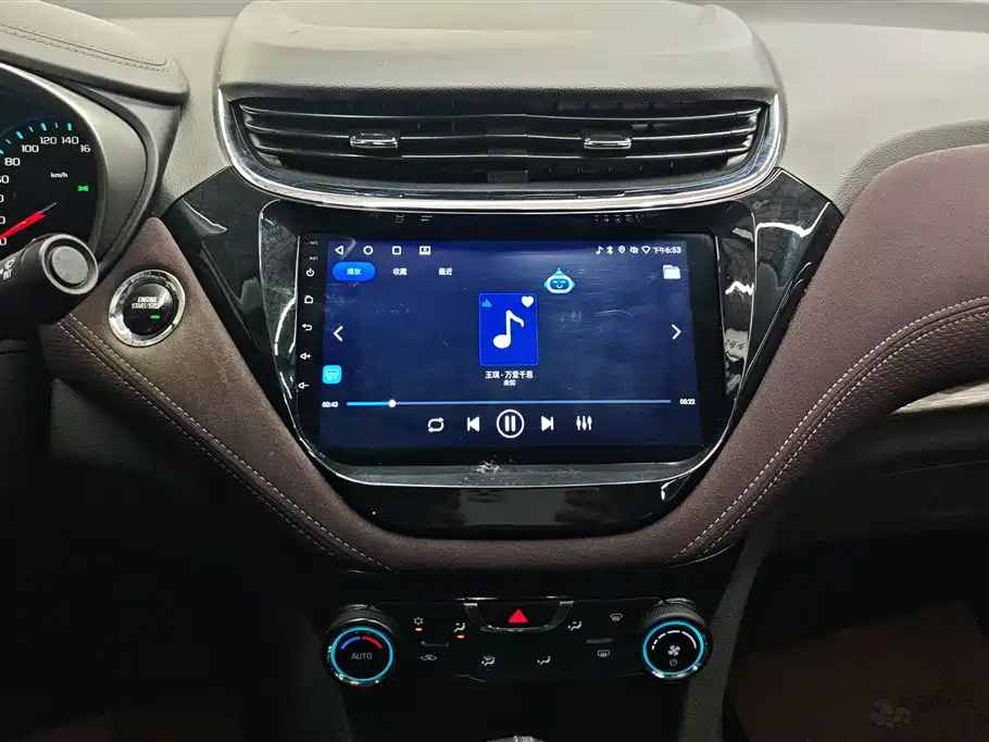 Chevrolet Malibu 2018 — фото 13