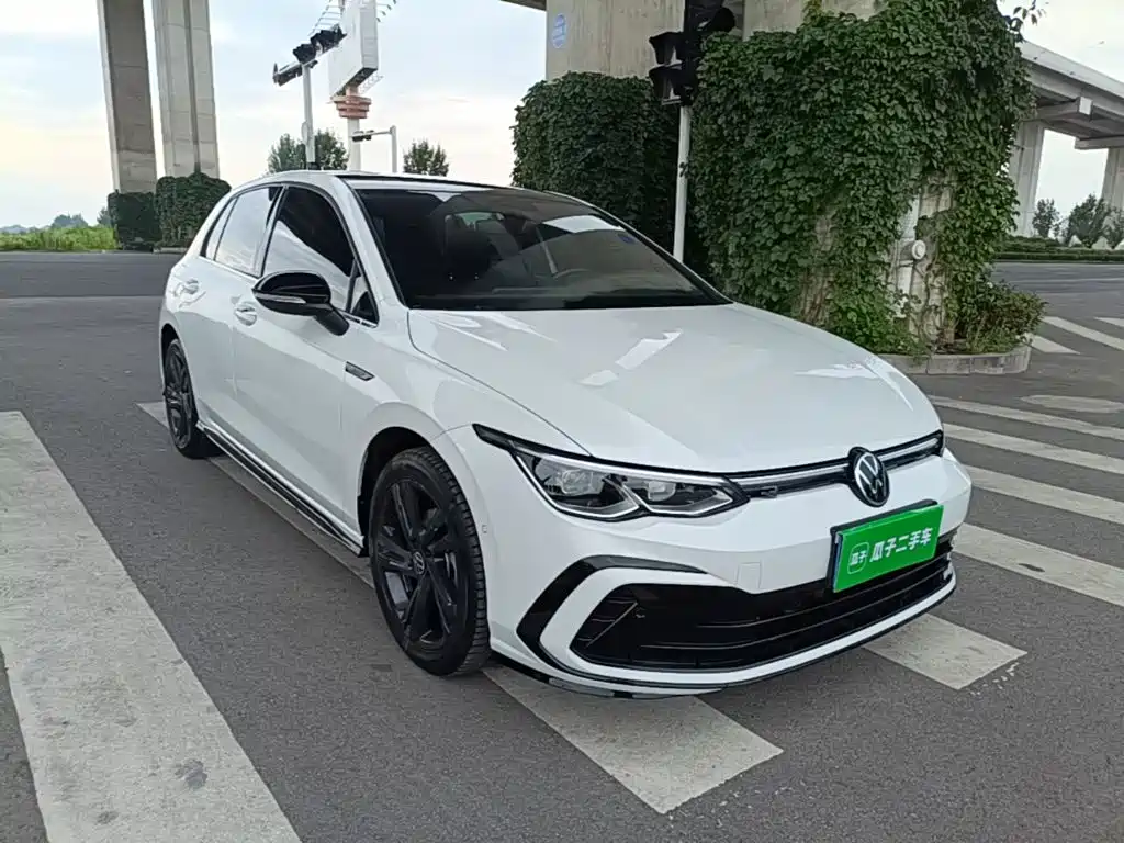 Volkswagen Golf 2023