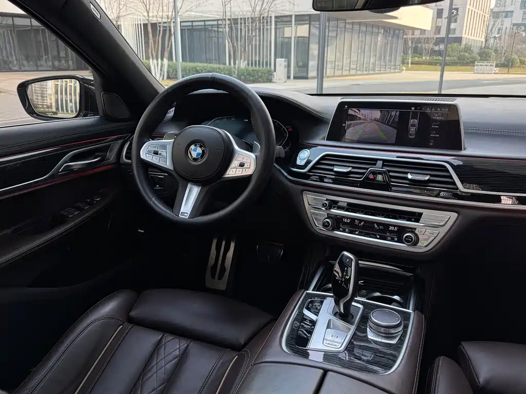 BMW 7 Series 2022 — фото 22