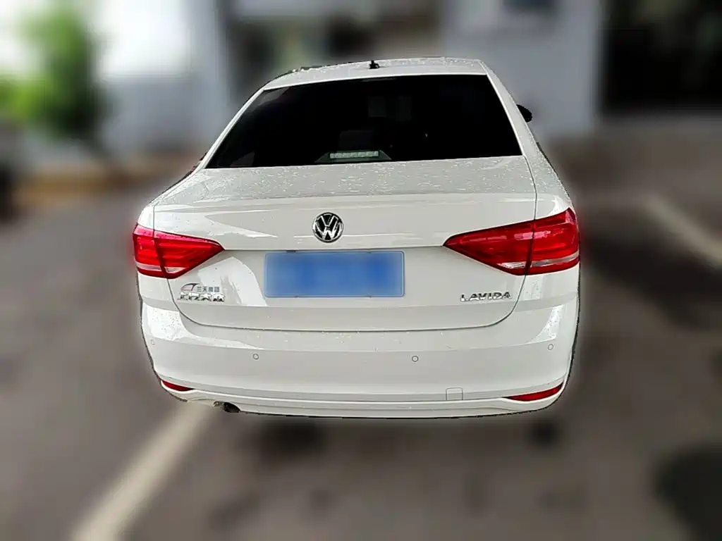 Volkswagen Lavida 2018 — фото 10