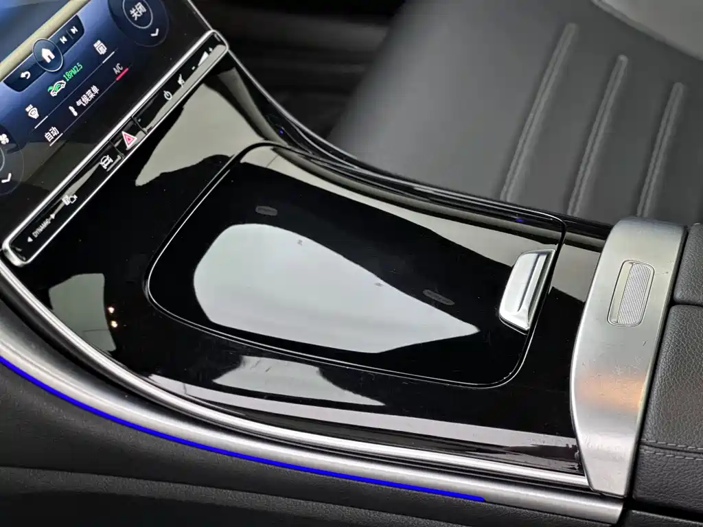 Mercedes-Benz C-Class 2022 — фото 10