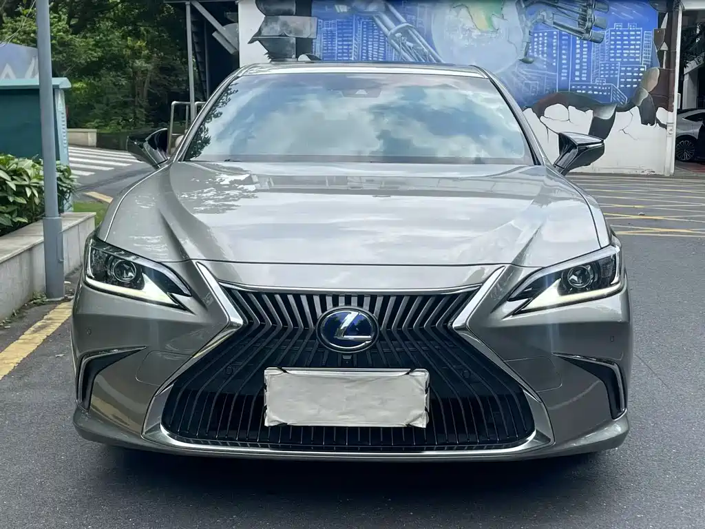 Lexus ES 2019 — фото 2