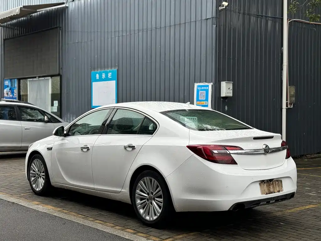 Buick Regal 2014 — фото 13
